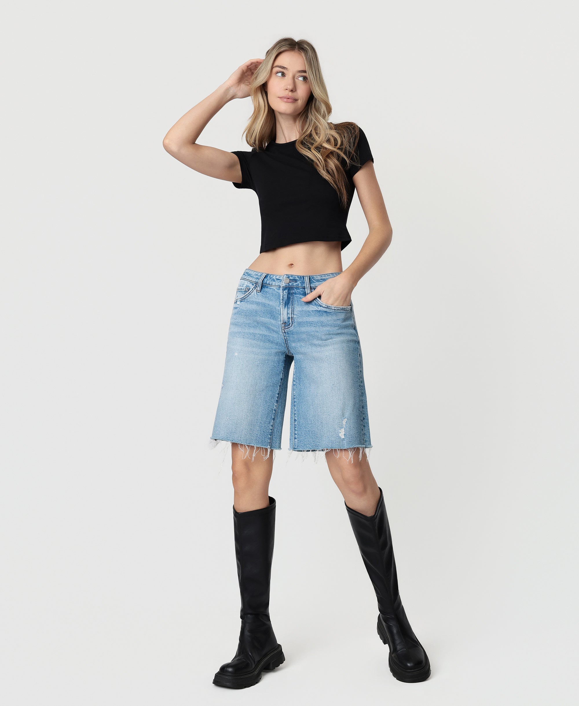 belvet ジョーツ VERVET Jubiliant Mid Rise Distressed Raw Hem Denim Jorts