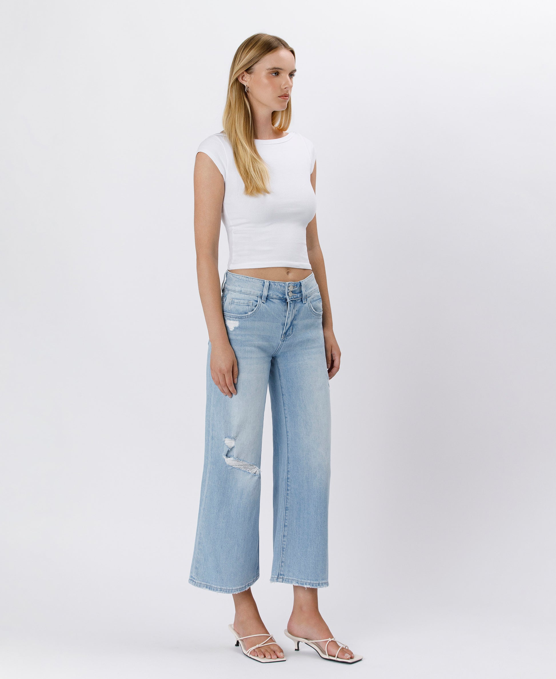 Right 45 degrees product image of Cava - High Rise Two Buttons Crop Wide Leg Jeans
