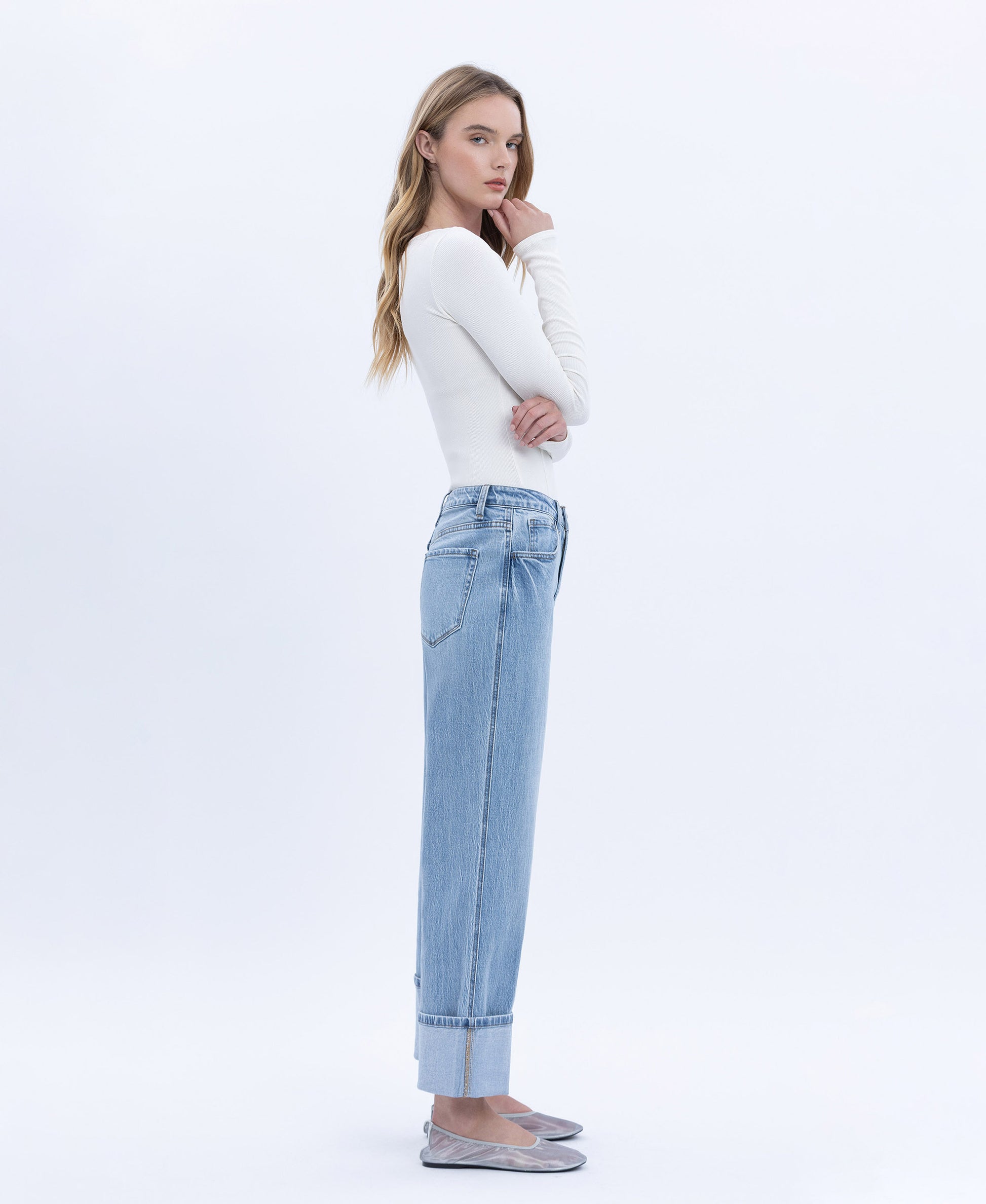 Right side product images of Enrapture - Super High Rise Cuffed Baggy Straight Jeans