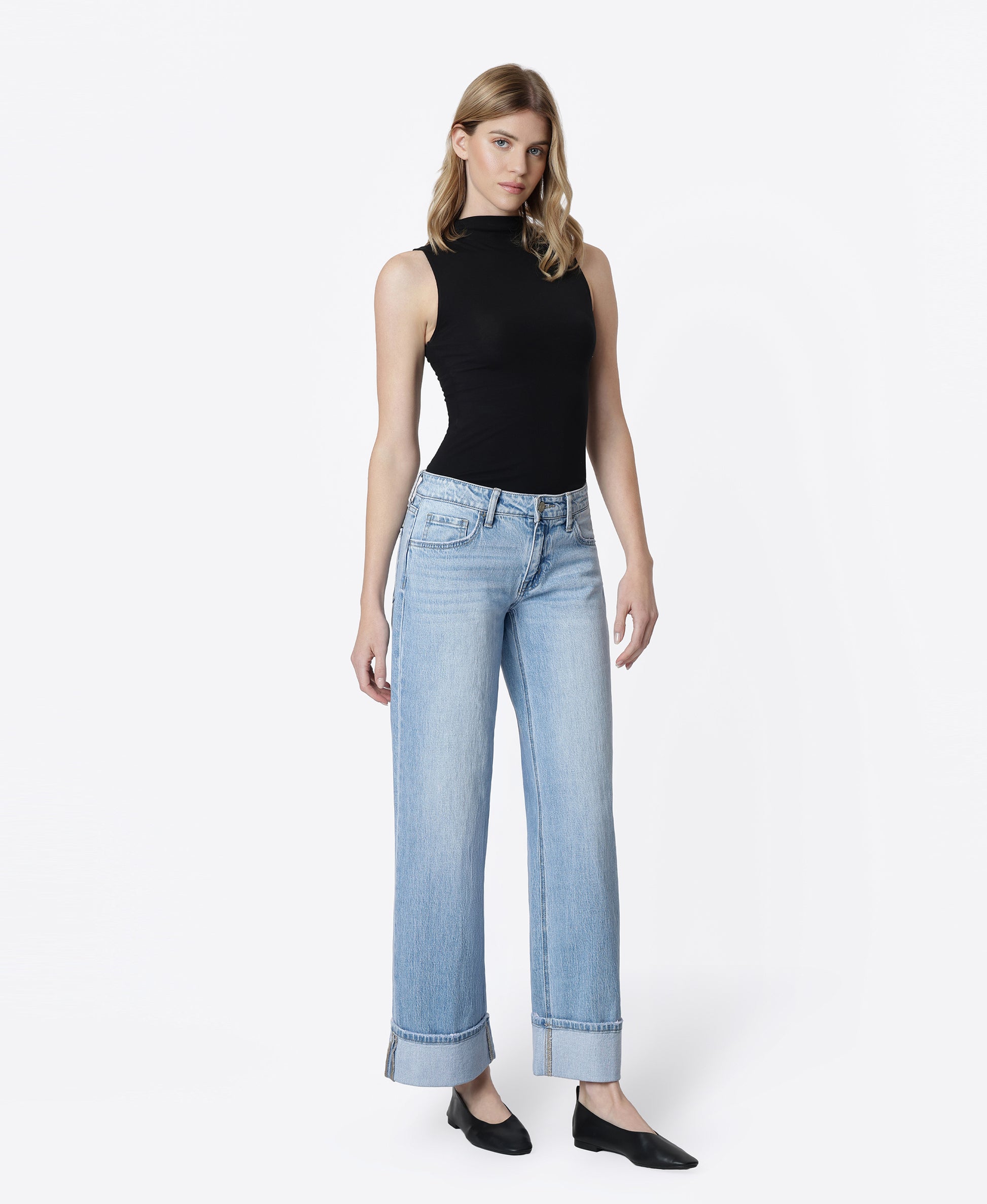 Right 45 degrees product image of London - Low Rise Cuffed Baggy Wide Leg Jeans